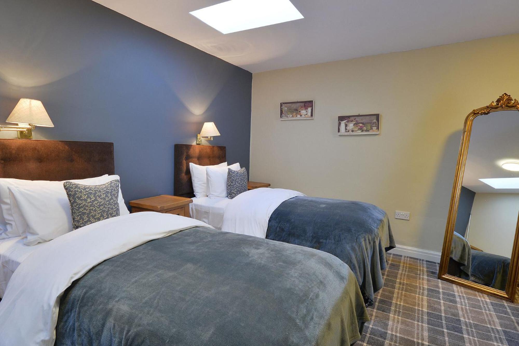 Hotel The Fairfax Arms à Gilling East Extérieur photo