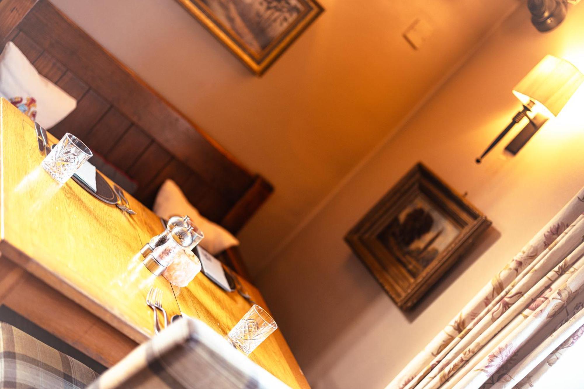 Hotel The Fairfax Arms à Gilling East Extérieur photo